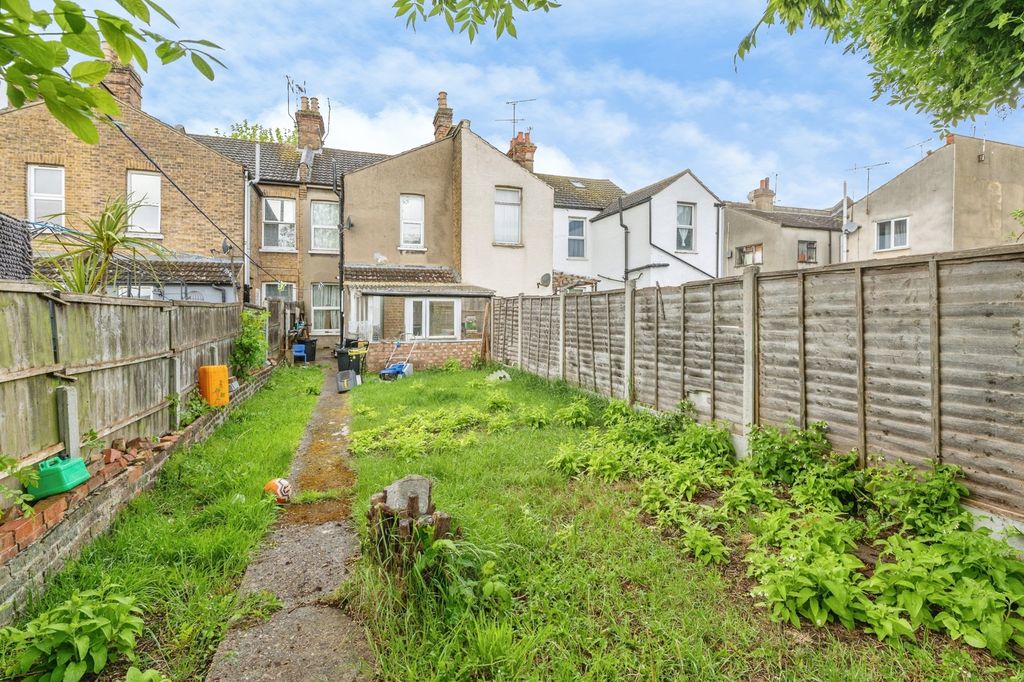 Property photo 2 of 13 Pbox-Img.Jpg