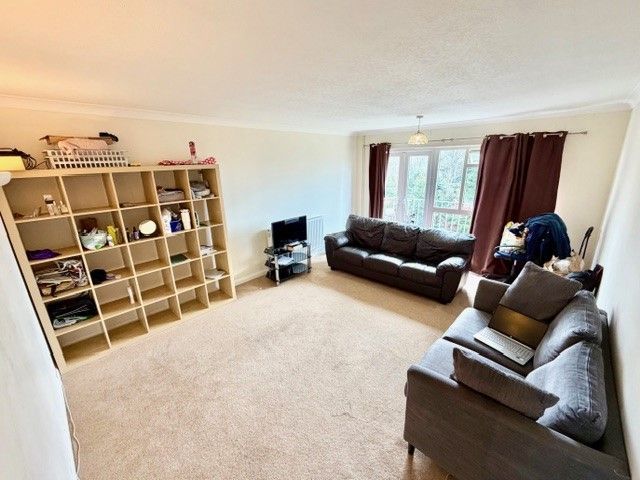 Property photo 3 of 12