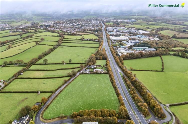 Property photo 2 of 13