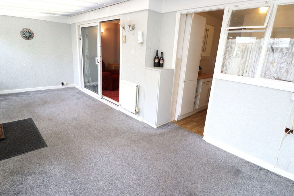 Property photo 3 of 21