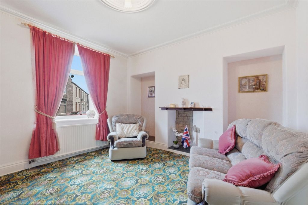 Property photo 2 of 29 Living Room