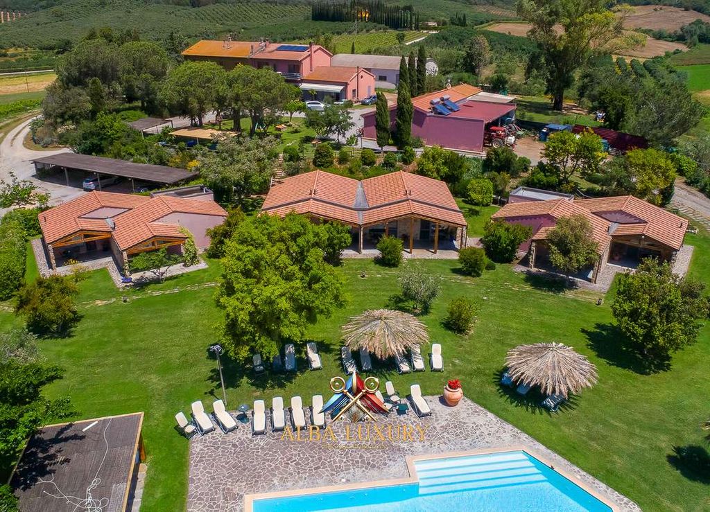 Property photo 2 of 28