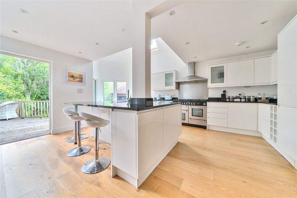 Property photo 3 of 12 Picture No. 04