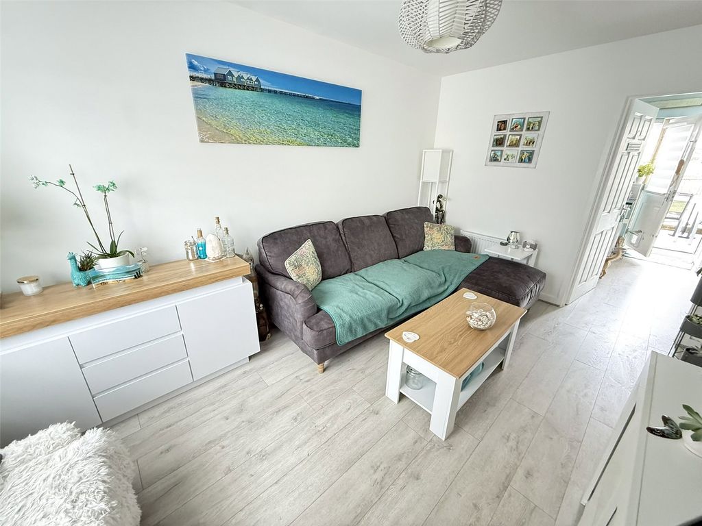 Property photo 3 of 16 Picture No. 14