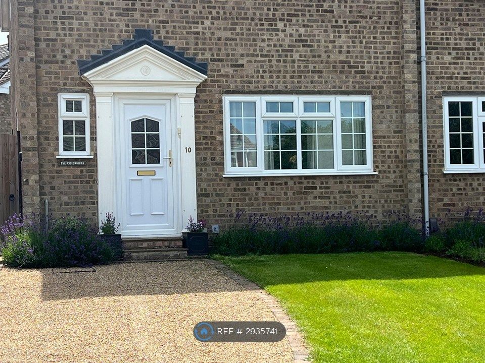 Property photo 3 of 12