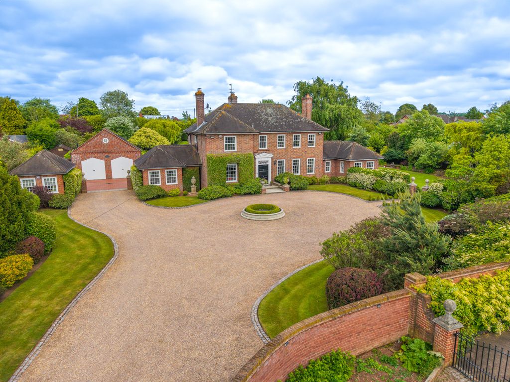Property photo 1 of 66