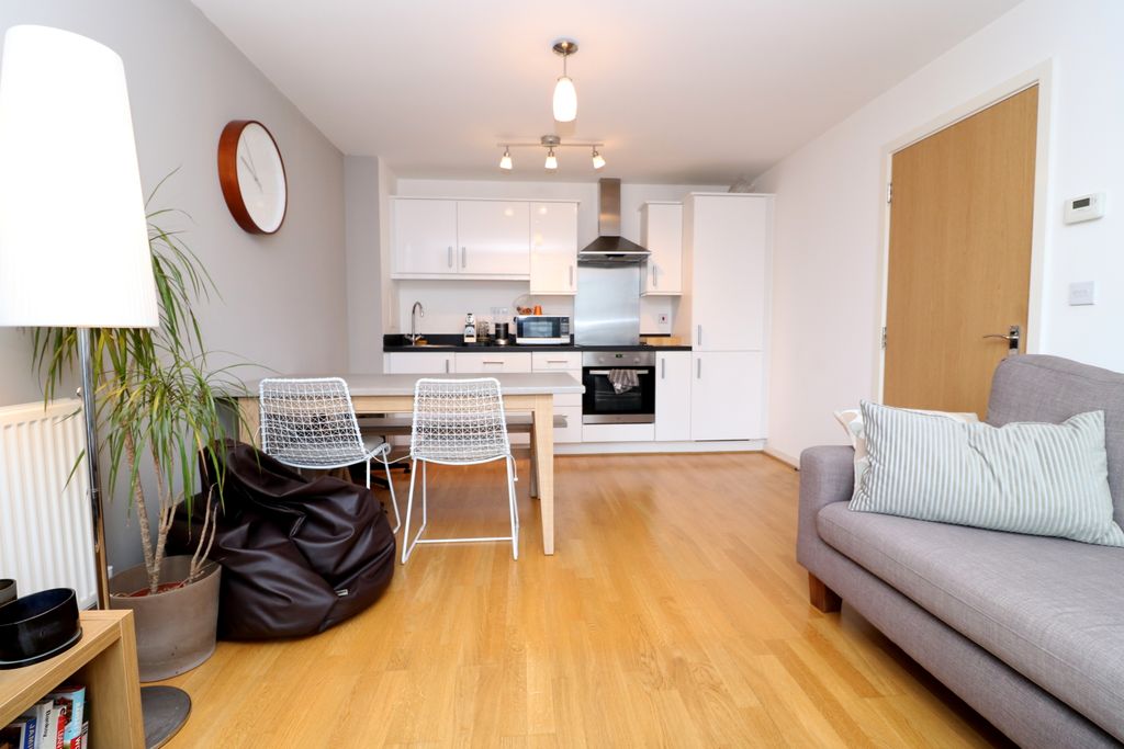 Property photo 1 of 4