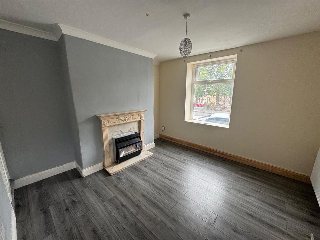 Property photo 2 of 14 Lounge 2.Jpg