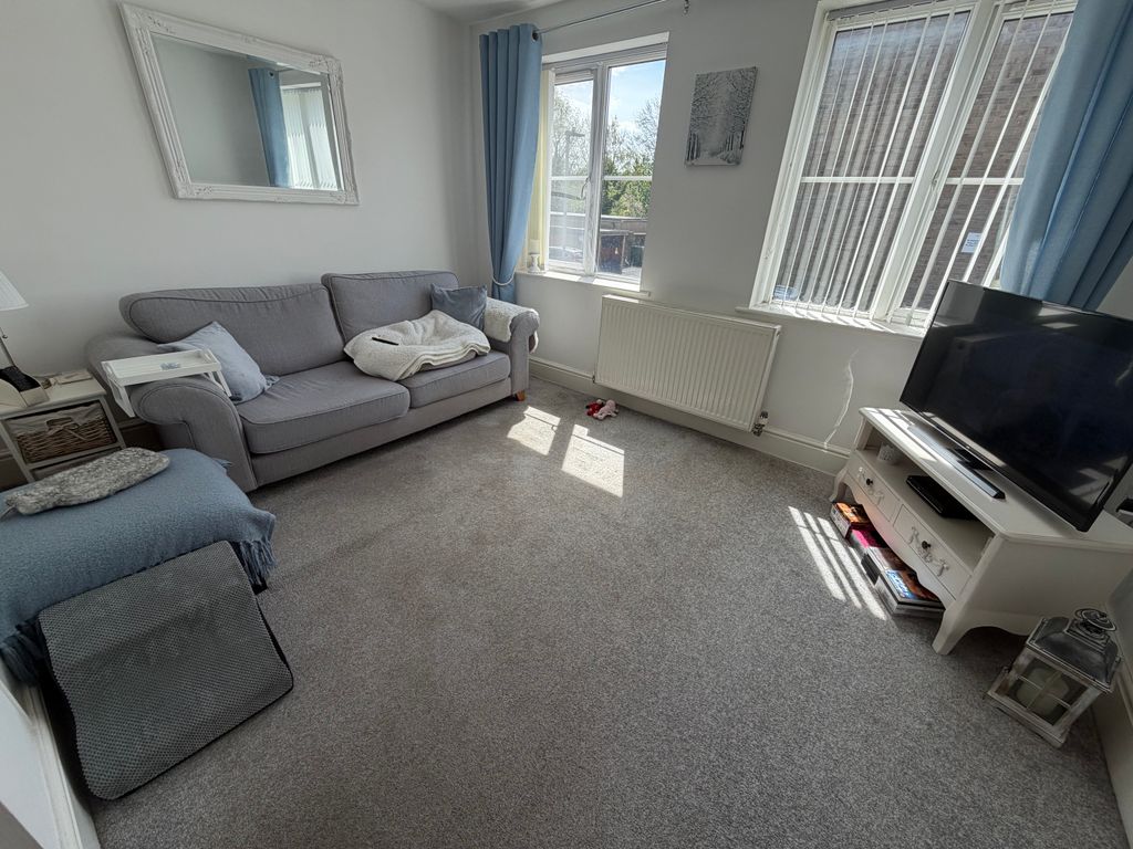 Property photo 3 of 14 Image
