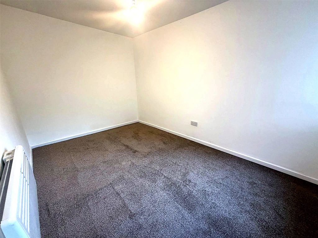 Property photo 3 of 5 Picture No. 01