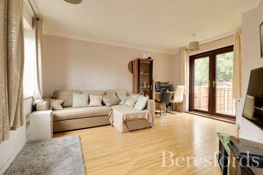 Property photo 3 of 14 3