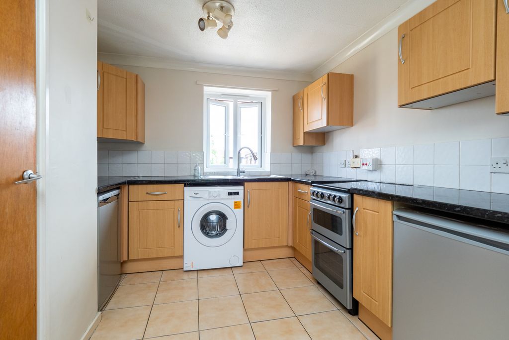 Property photo 2 of 8 Picture No. 04