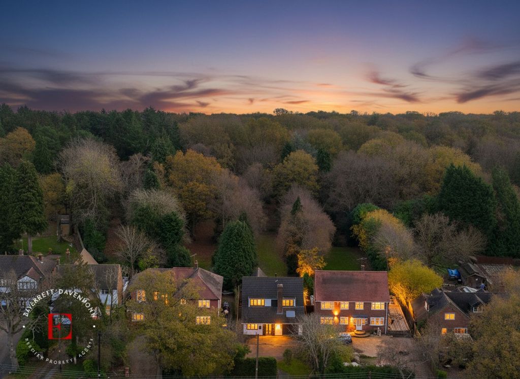 Property photo 1 of 28