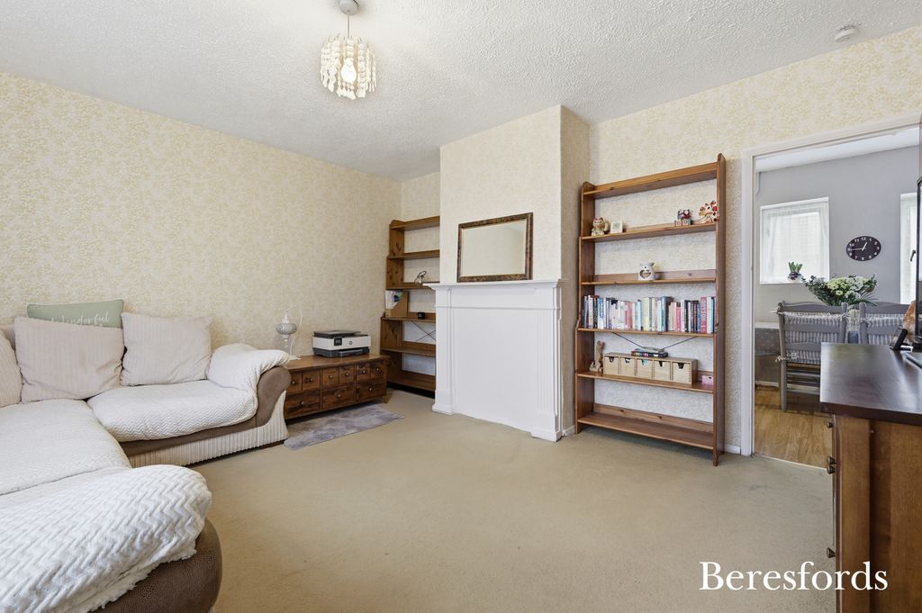 Property photo 3 of 22 Picture No. 18