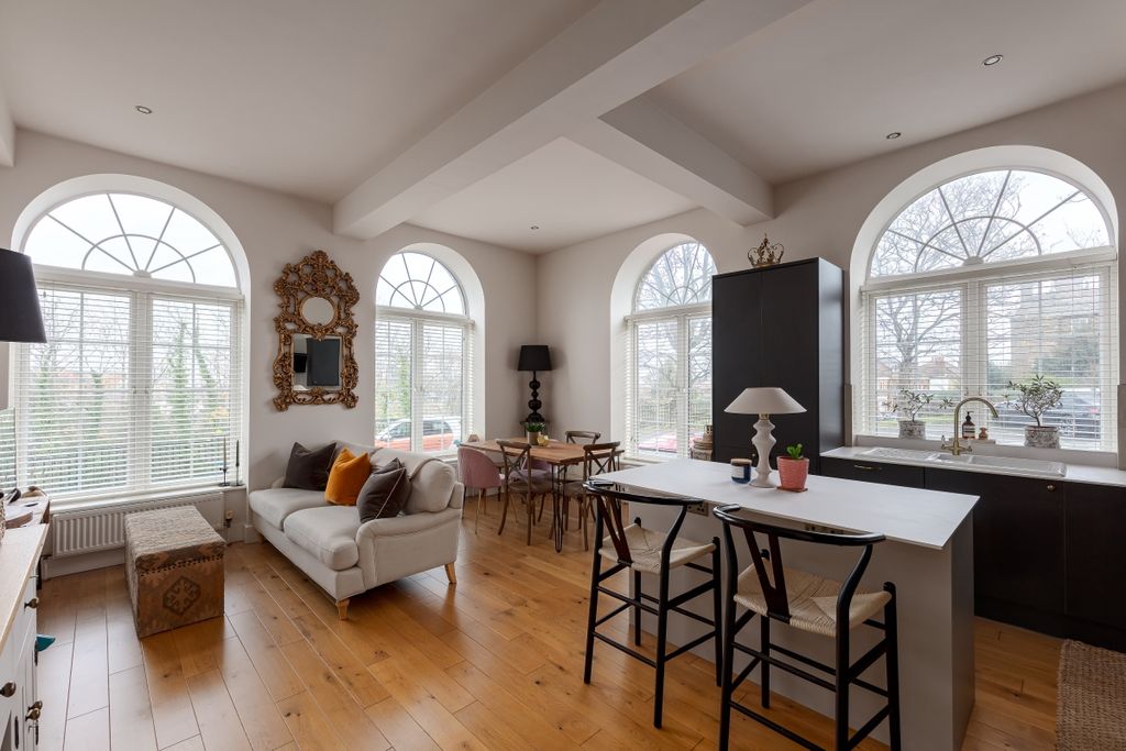 Property photo 2 of 19 094A9812-Hdr-Edit