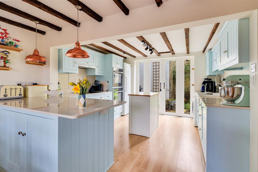 Property photo 2 of 19 Img (24).Jpg