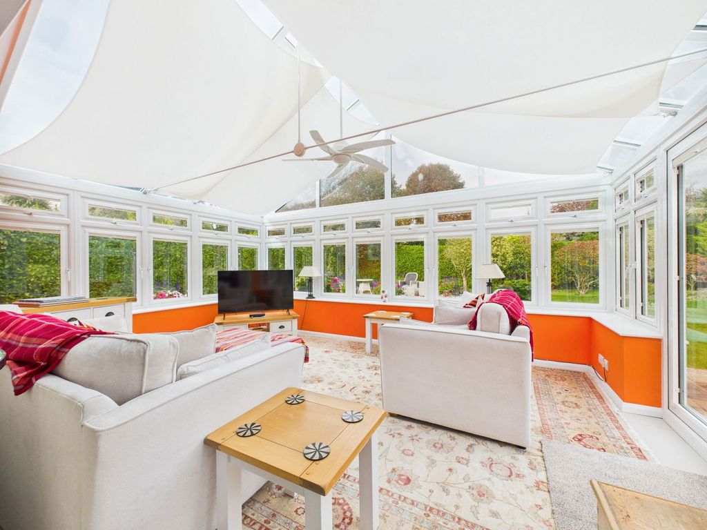 Property photo 3 of 33