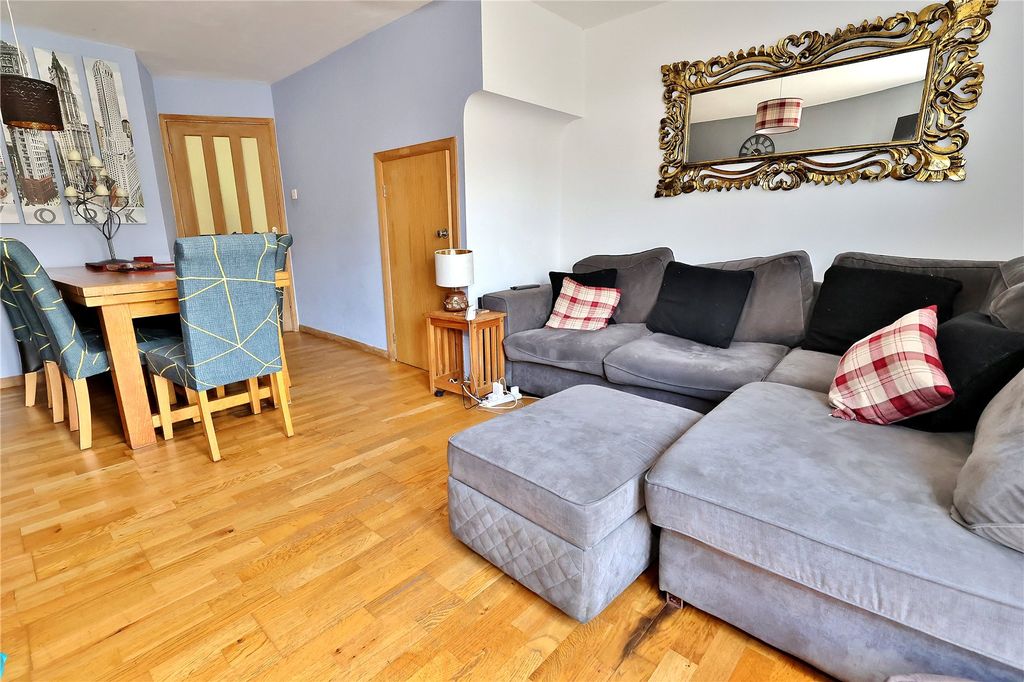 Property photo 3 of 12 Picture No. 12