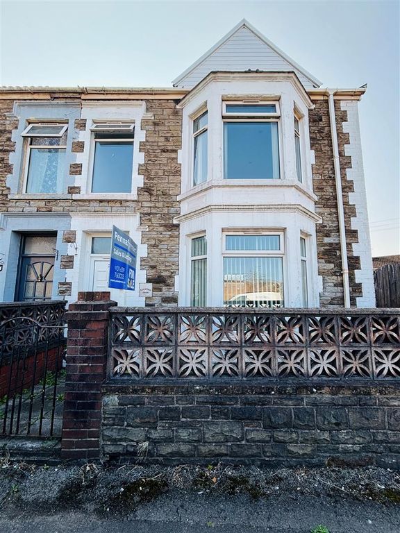 Property photo 1 of 21 Abbey Front.Jpg