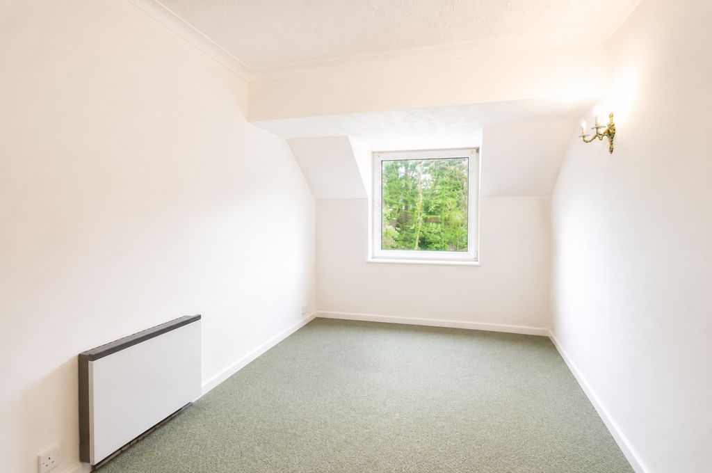 Property photo 2 of 8 1ee40538-F382-4d40-9B7A-235d10Daa490