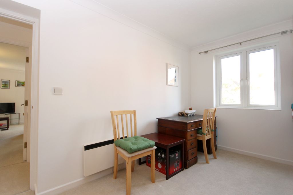 Property photo 3 of 12