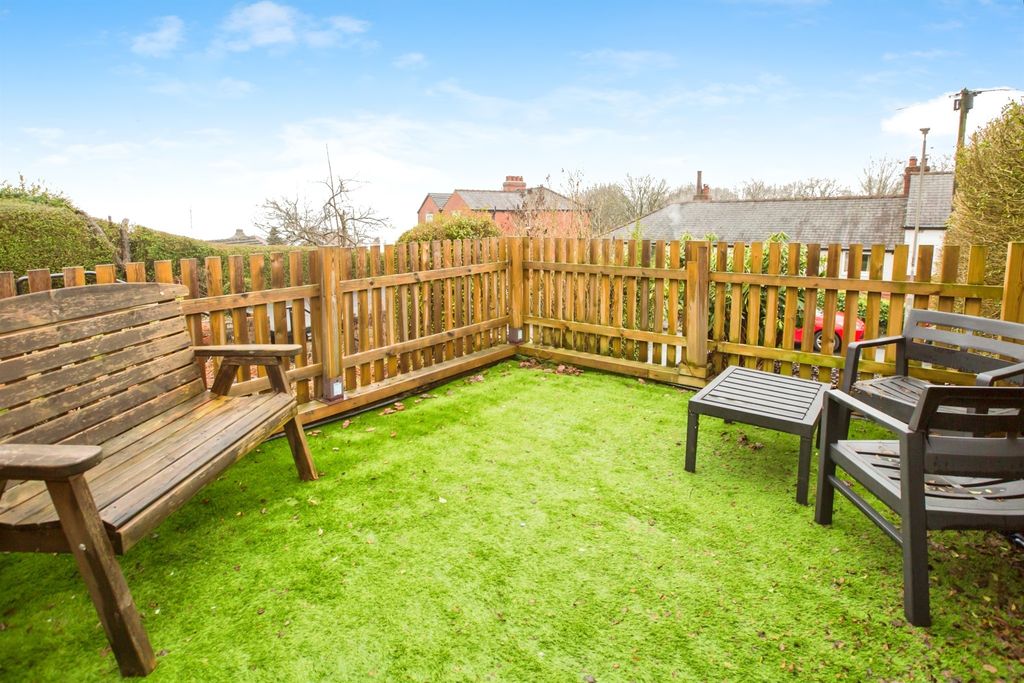 Property photo 3 of 14