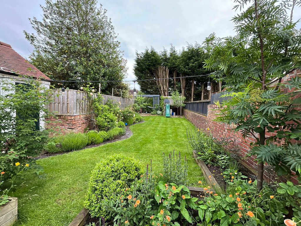 Property photo 3 of 26