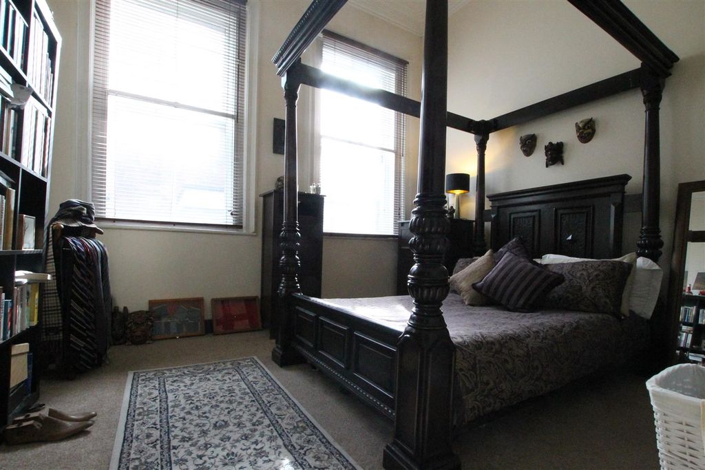 Property photo 2 of 9 7.Jpg