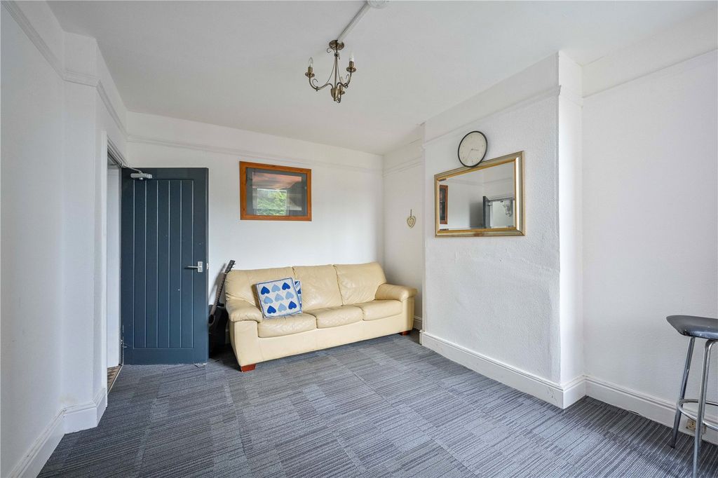 Property photo 3 of 21 Picture No. 16