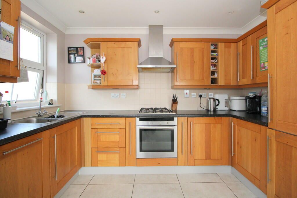 Property photo 2 of 11