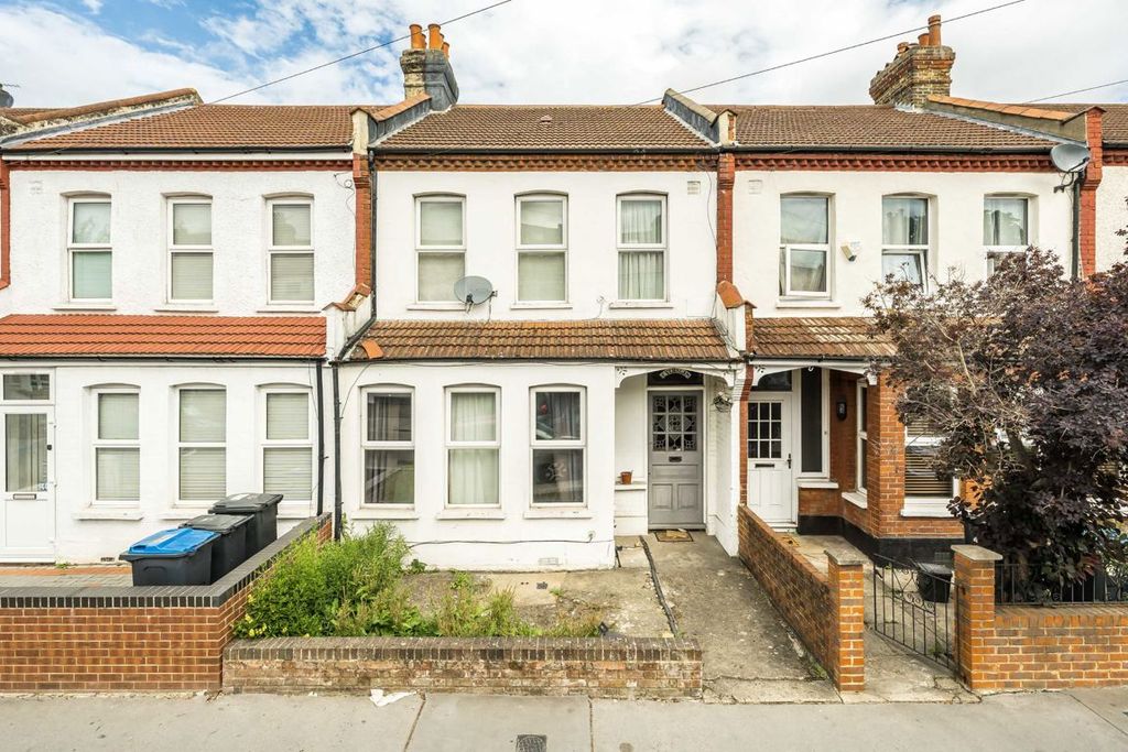 Property photo 1 of 8
