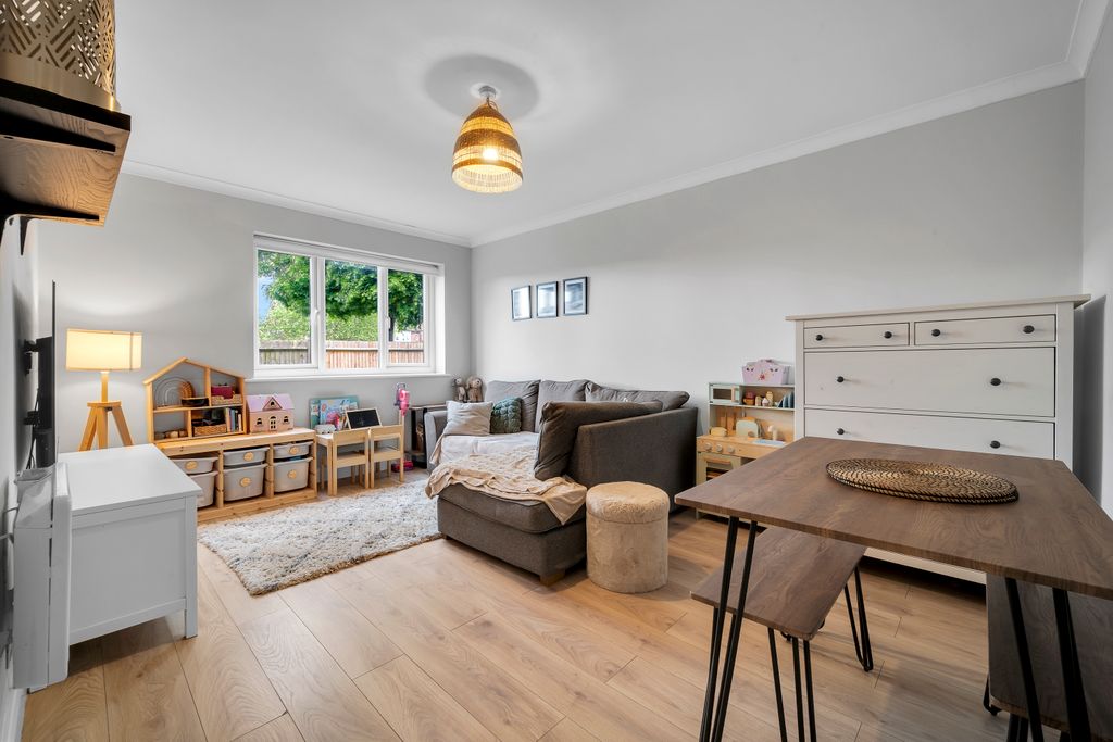 Property photo 2 of 8 Living Room