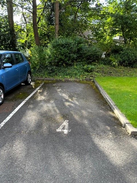 Property photo 3 of 16 Parking Bay