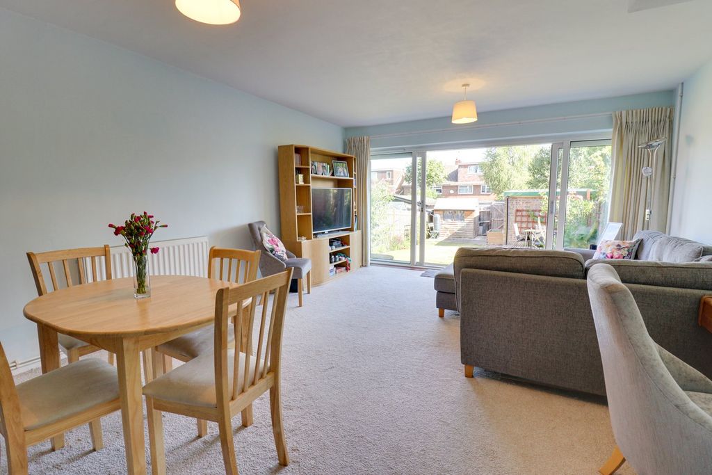 Property photo 3 of 18