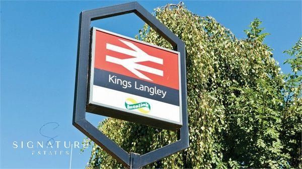 Property photo 2 of 7 Kings Langley Station