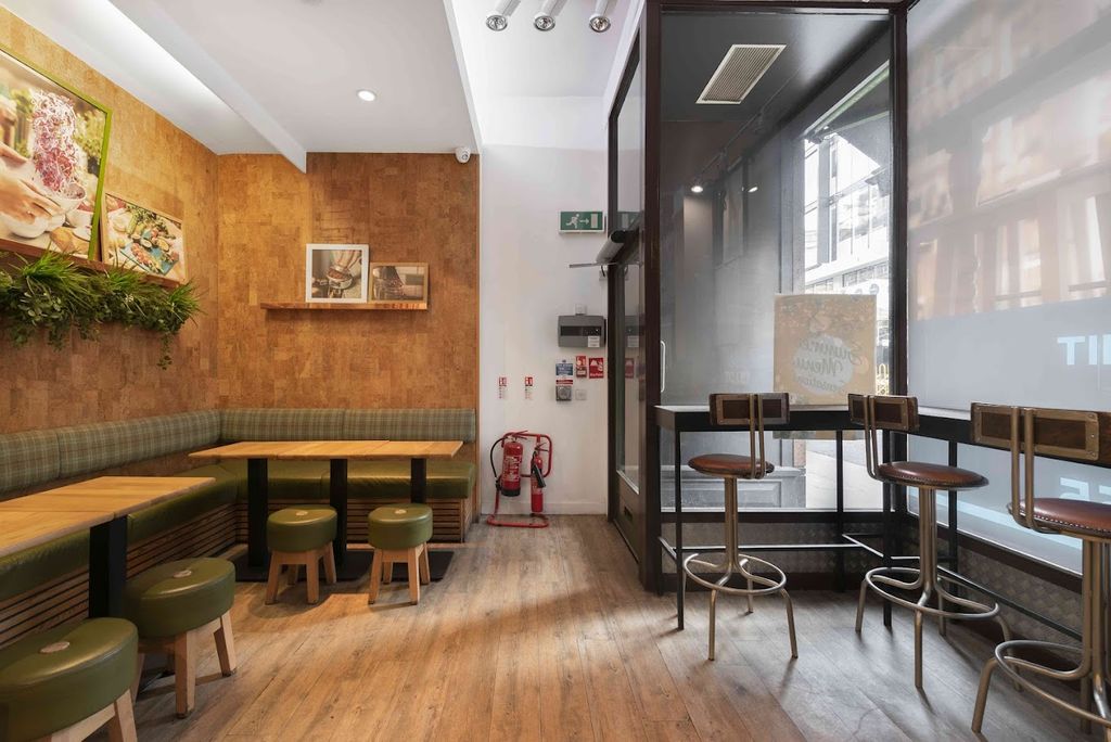 Property photo 3 of 11