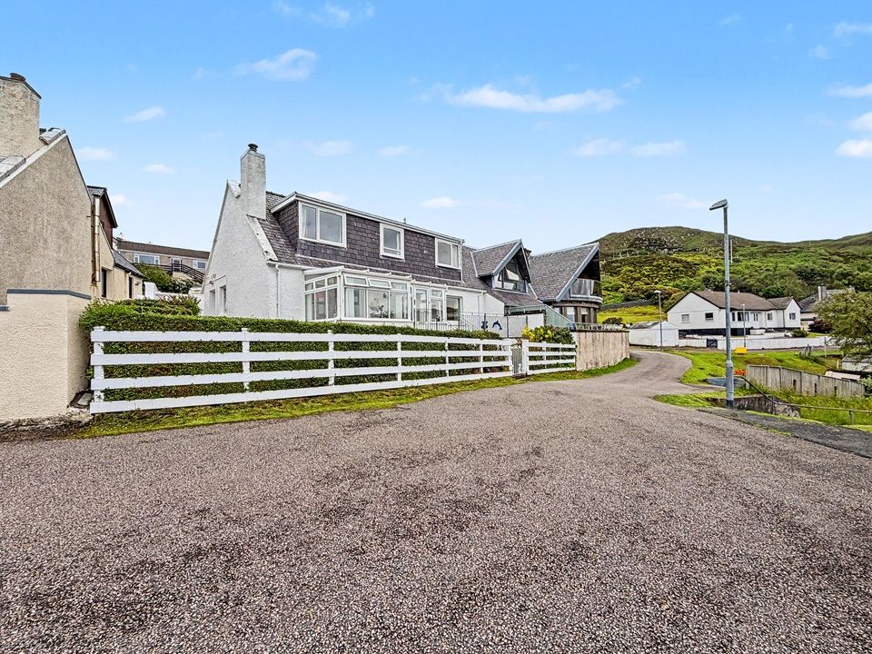 Property photo 2 of 75