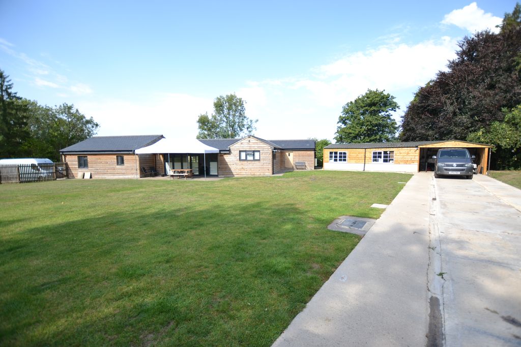 Property photo 1 of 24
