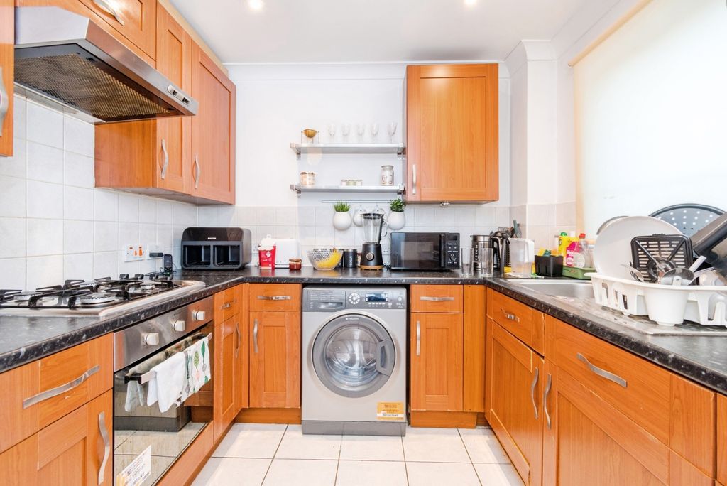 Property photo 3 of 9 Pbox-Img.Jpg