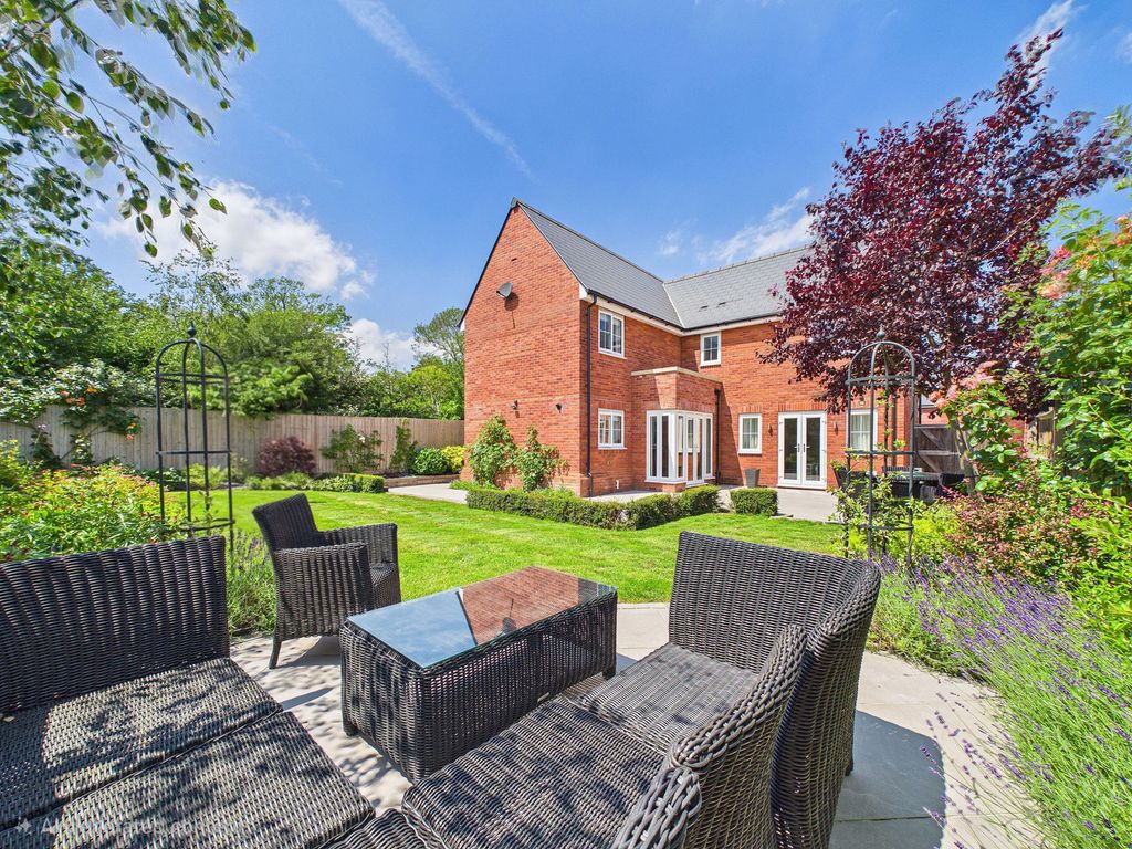 Property photo 3 of 48