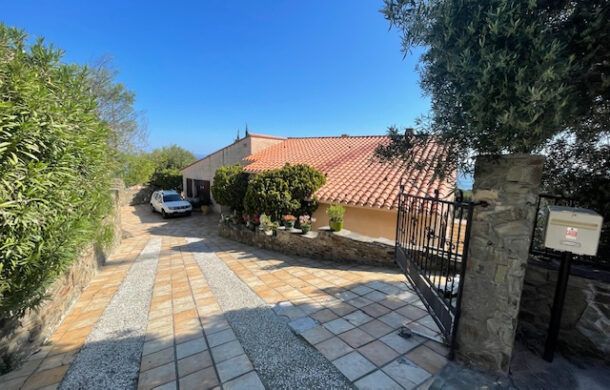 Property photo 2 of 38