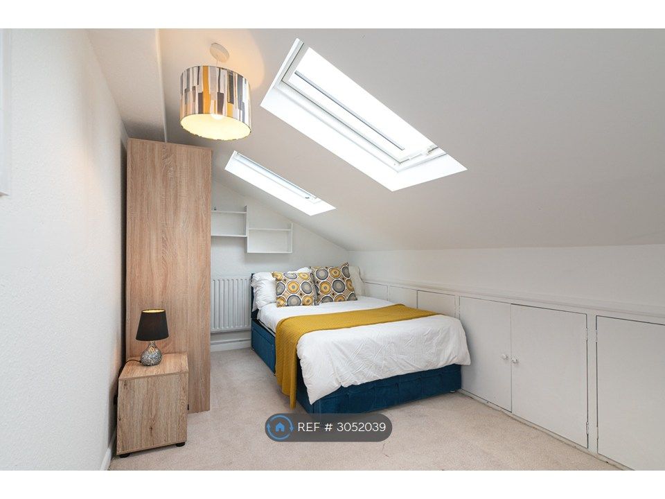 Property photo 2 of 20 Double Spacious Eve Bedroom