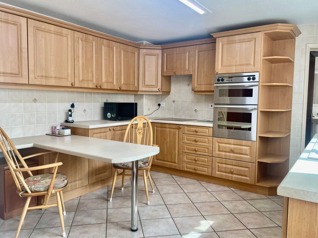 Property photo 3 of 19 Fullsizerender-8