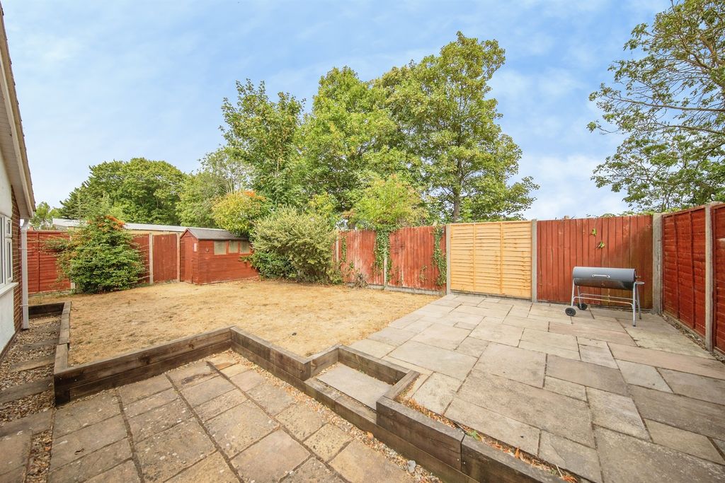 Property photo 3 of 20