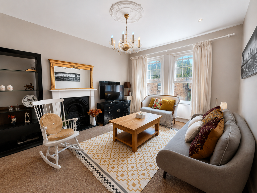 Property photo 2 of 18 14