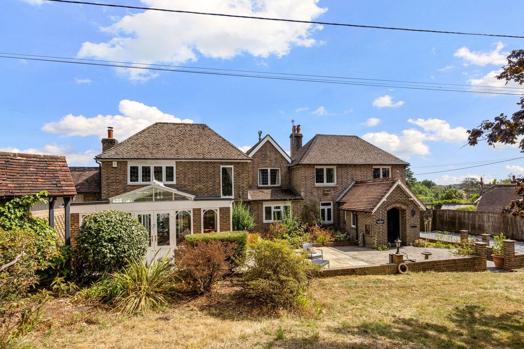 Property photo 1 of 38