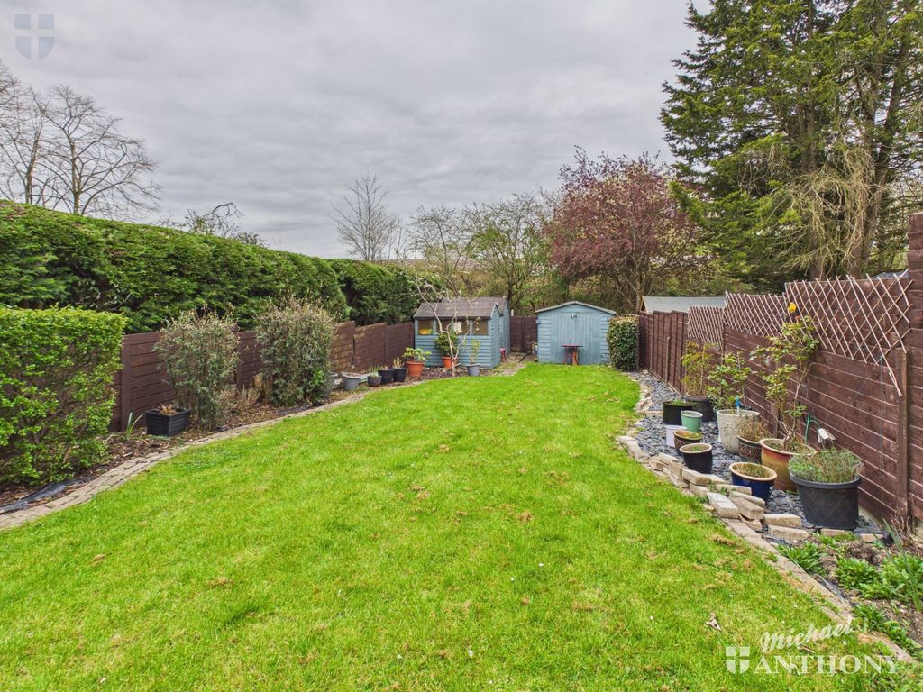 Property photo 3 of 12 Cam03852G0-Pr0609-Still013