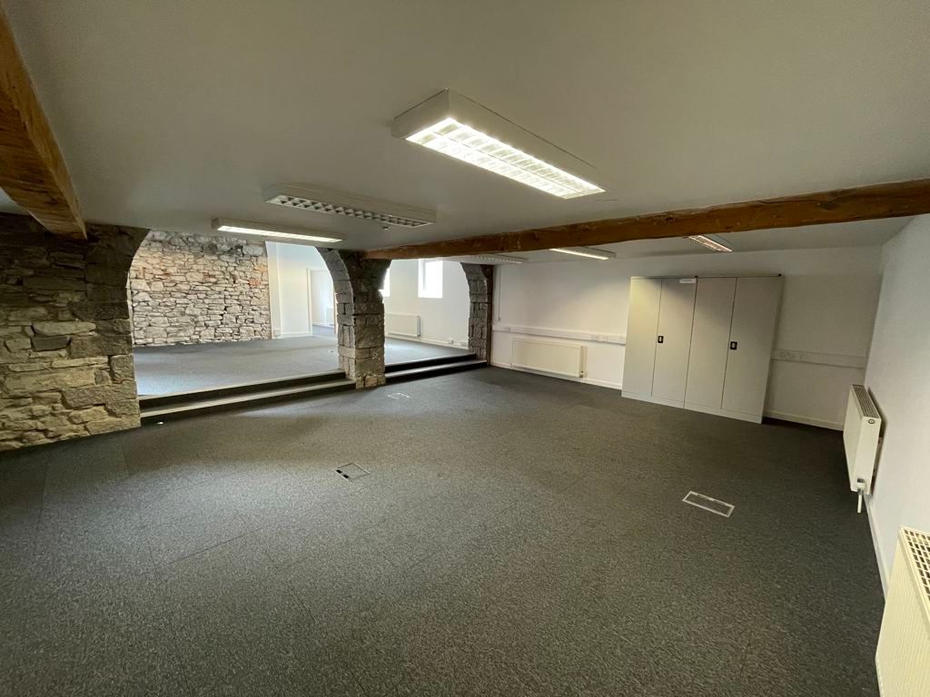 Property photo 3 of 13 Photo 8
