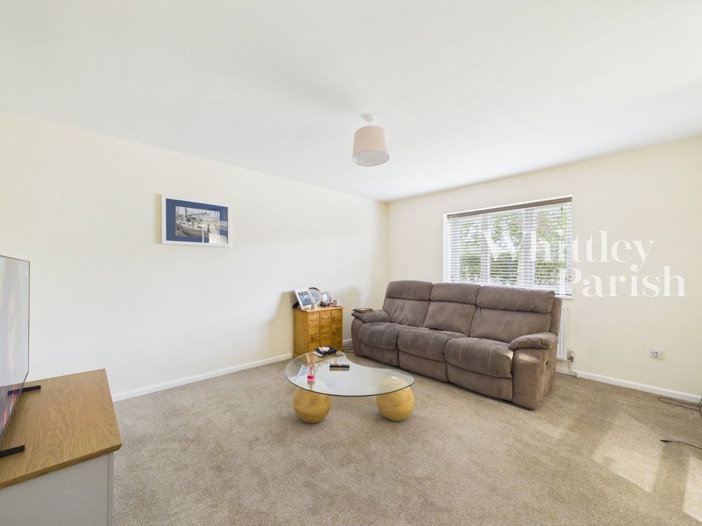 Property photo 3 of 9