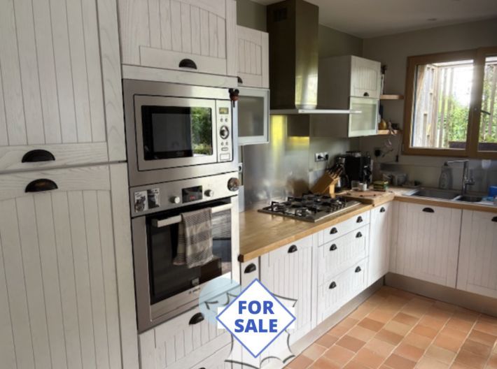 Property photo 3 of 19